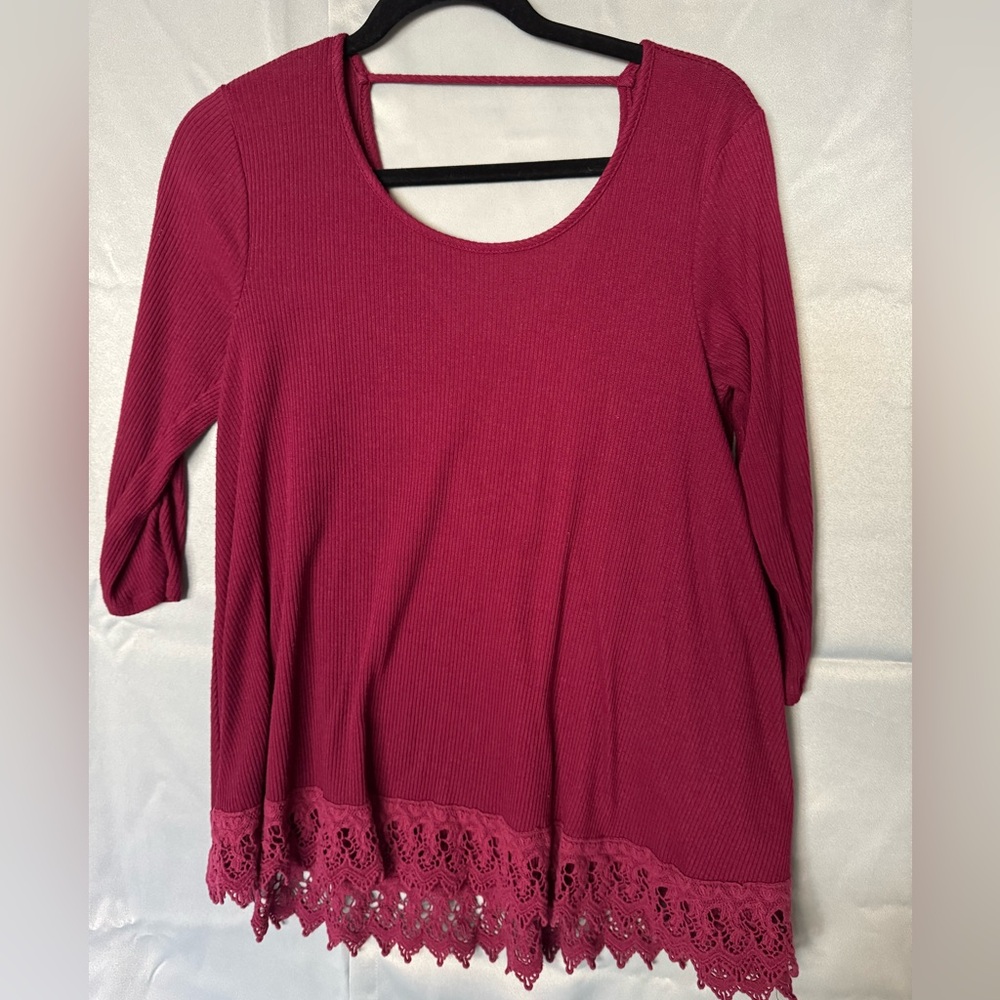 3/4 sleeve red top